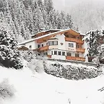 Heimat - Zillertal Appartement Gerlos