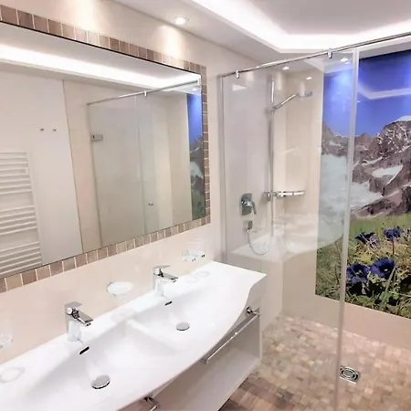Heimat - Zillertal Apartman *